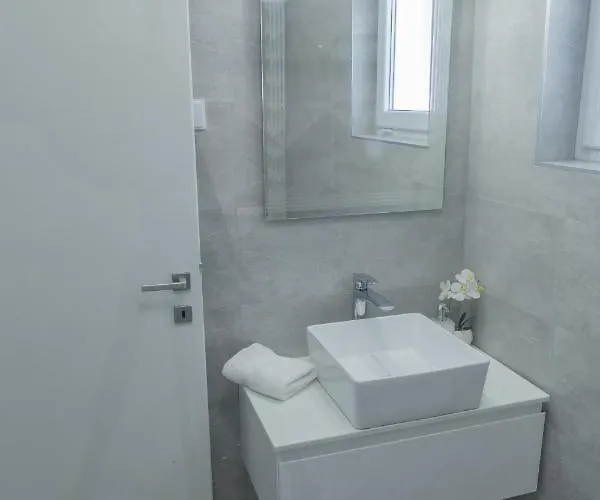 Duplex Marija Near The Old Town Apartman